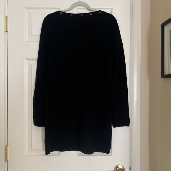 BCBGMAXAZRIA Sweater Dress with Metallic Detailing. Size M - Picture 6 of 8